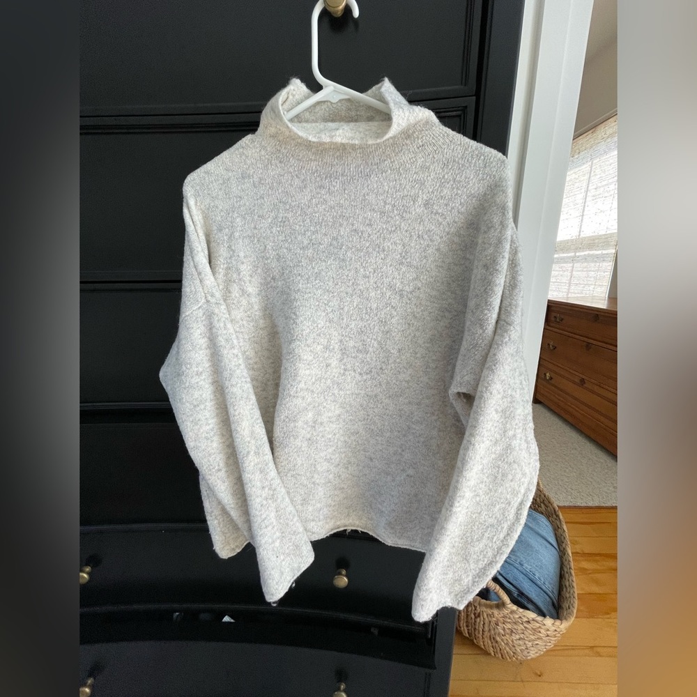 French connection sweater light grey M